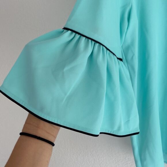 NWOT Calvin Klein Shirt V-neck Flare Sleeve Blouse Turquoise Size S - Picture 3 of 5